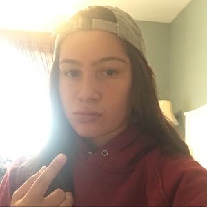 Meet your Posher, Adri